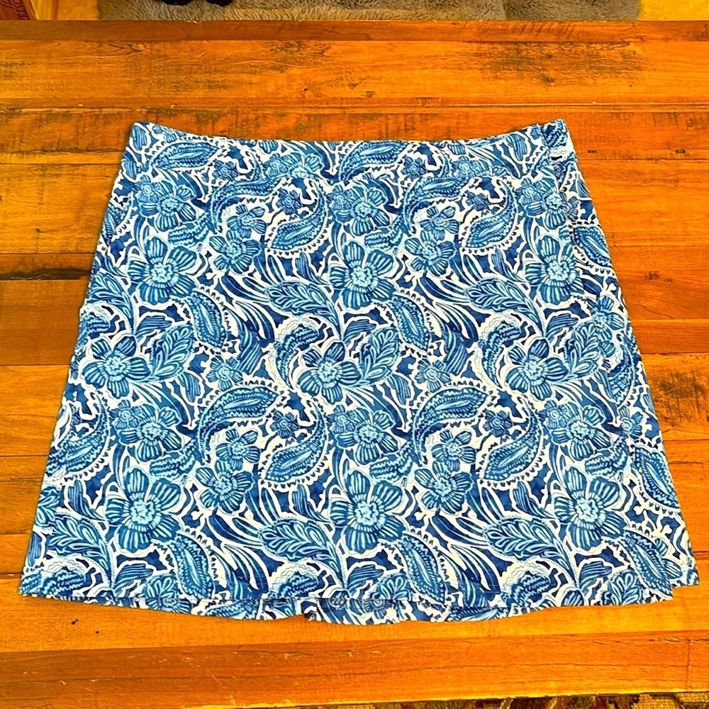 Rip Skirt Hawaii floral print, Extra Large blue/ white. Size XL